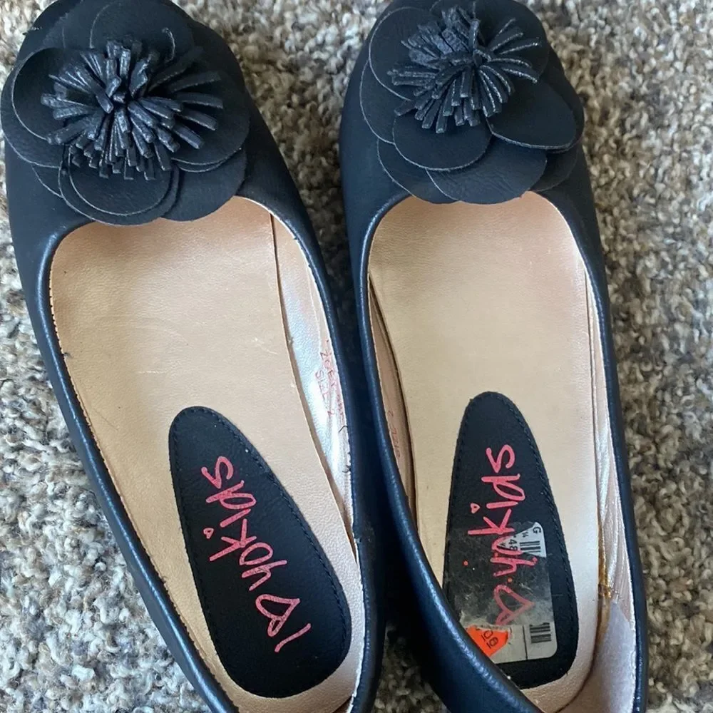 Girls black dress shoes size 2